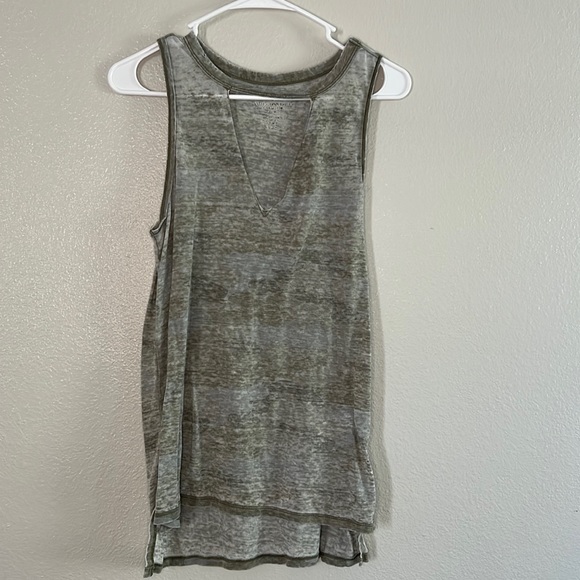 American Eagle tank top. Size small - Picture 1 of 2